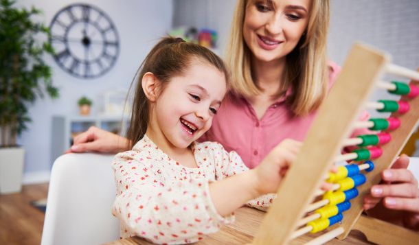 Diagnoza, terapia i edukacja osób z autyzmem